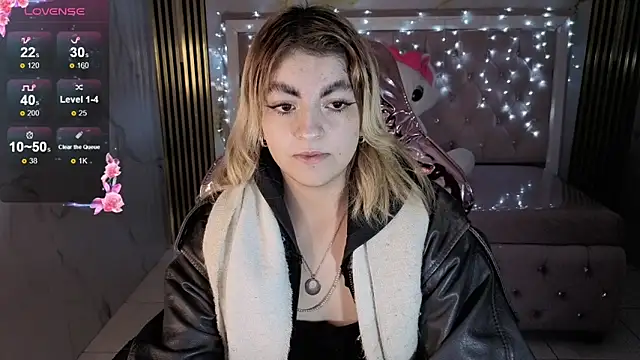 lili conor s online show from 13, 11, 2025