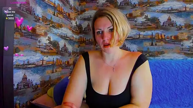 LadyLucky  online show from 13, 3, 2025