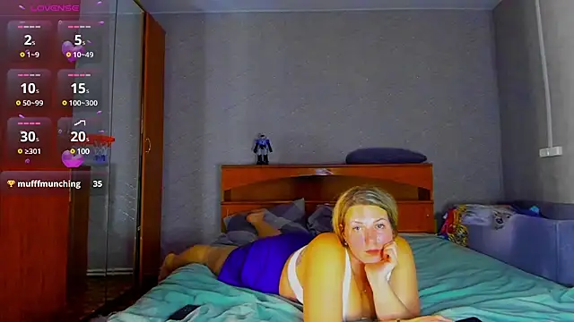LadyLucky  online show from 14, 3, 2025