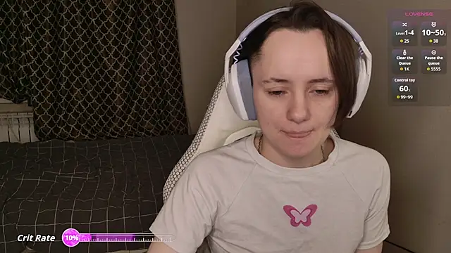 Luna Loveee online show from 12, 2, 2026