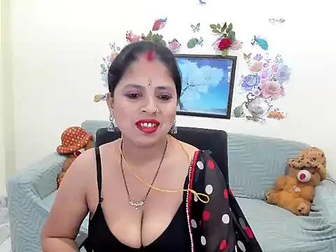 Snapshot of leahgotiii chatting on 18, 5, 2026 leahgotiii online show from 18, 5, 2026