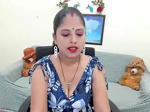 Snapshot of leahgotiii chatting on 3, 6, 2026 leahgotiii online show from 3, 6, 2026