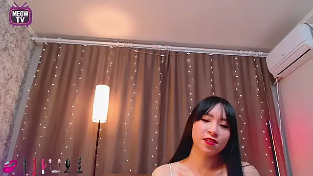 miyakimi0101 online show from 4, 2, 2026