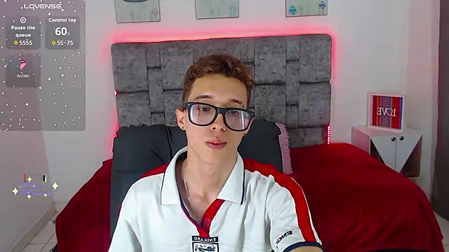 Snapshot of skinny_bigcock02 chatting on 27, 2, 2026 skinny bigcock02 online show from 27, 2, 2026