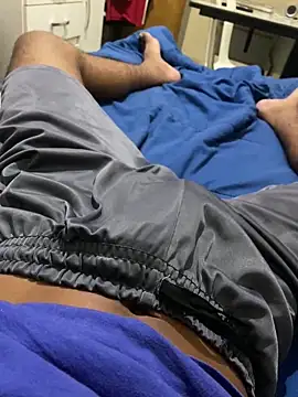 Snapshot of ldkzinnn chatting on 6, 3, 2025 ldkzinnn online show from 6, 3, 2025