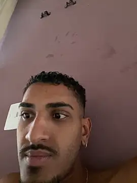 Snapshot of ldkzinnn chatting on 5, 10, 2025 ldkzinnn online show from 5, 10, 2025