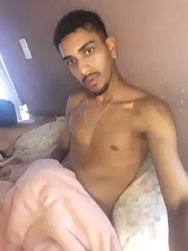 Snapshot of ldkzinnn chatting on 15, 10, 2025 ldkzinnn online show from 15, 10, 2025