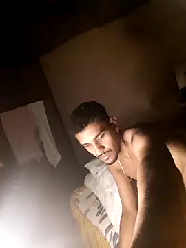 Snapshot of ldkzinnn chatting on 16, 10, 2025 ldkzinnn online show from 16, 10, 2025