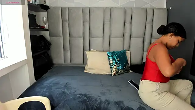 Natasha rose   online show from 19, 12, 2025