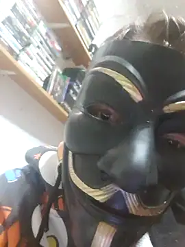 Snapshot of Zsikti900 chatting on 19, 2, 2025 Zsikti900 online show from 19, 2, 2025