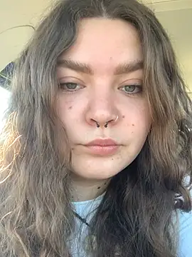 badcurvy online show from 3, 3, 2025