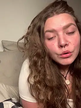 badcurvy online show from 3, 3, 2025