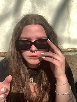 badcurvy online show from 7, 3, 2025