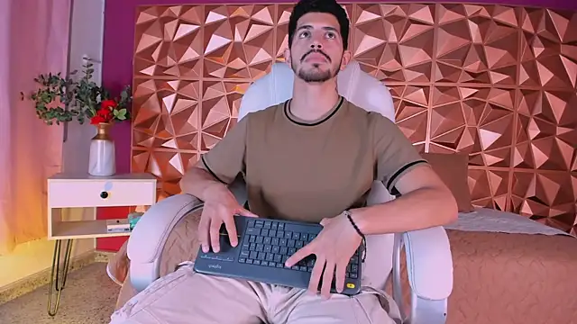 AlejandroStormm online show from 14, 3, 2025