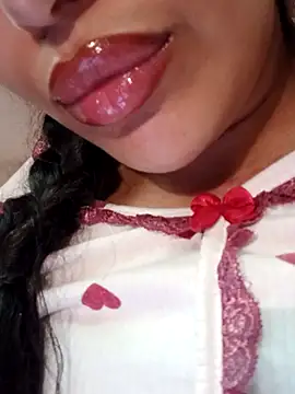 Snapshot of Sexlove1xo chatting on 5, 4, 2026 Sexlove1xo online show from 5, 4, 2026