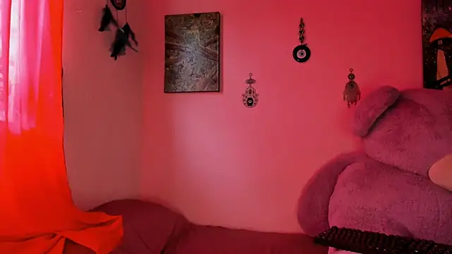 Maddy Jhonsson online show from 6, 2, 2026