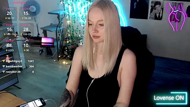 Snapshot of lissallor_ chatting on 20, 3, 2025 lissallor  online show from 20, 3, 2025