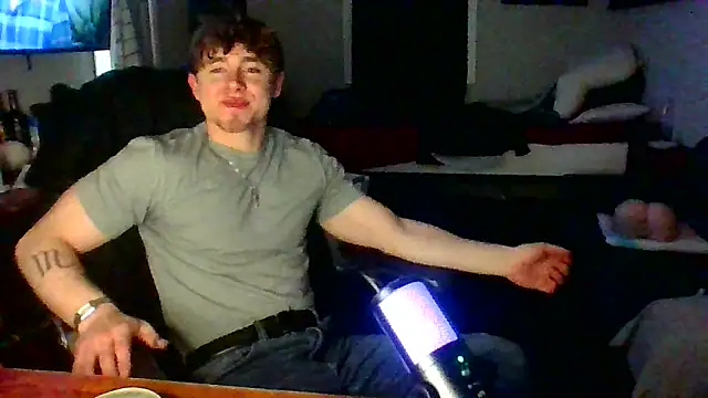 Snapshot of JCstrings chatting on 13, 3, 2025 JCstrings online show from 13, 3, 2025