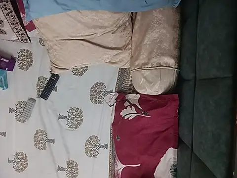 Snapshot of irizwan chatting on 4, 11, 2025 irizwan online show from 4, 11, 2025