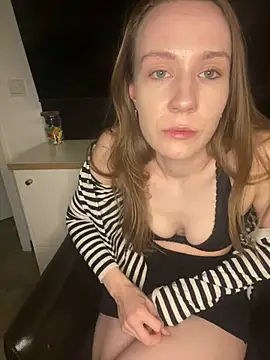 KhaleesisSecrets online show from 10, 3, 2025