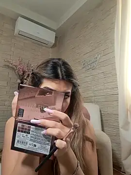 Bella Posh online show from 24, 2, 2026