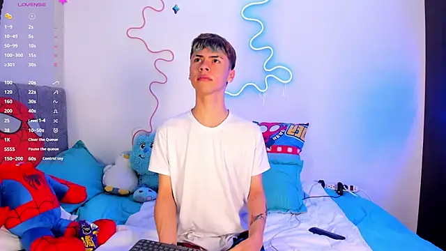 callum 77 online show from 10, 10, 2025