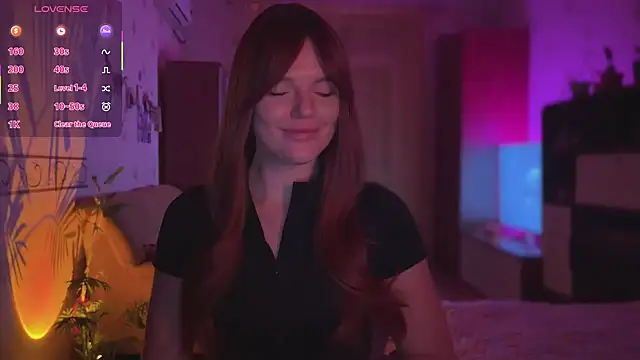 Snapshot of CherryRed_Girl chatting on 12, 2, 2026 CherryRed Girl online show from 12, 2, 2026