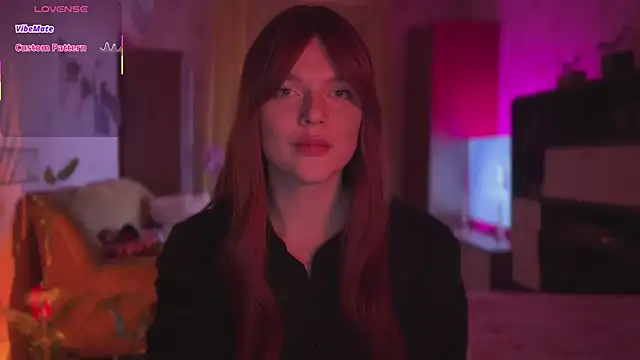 Snapshot of CherryRed_Girl chatting on 3, 3, 2026 CherryRed Girl online show from 3, 3, 2026