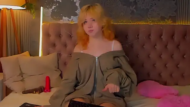 EmilyAngells online show from 11, 2, 2026