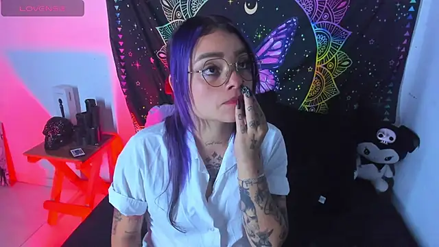 ChloeAllennn online show from 11, 3, 2025