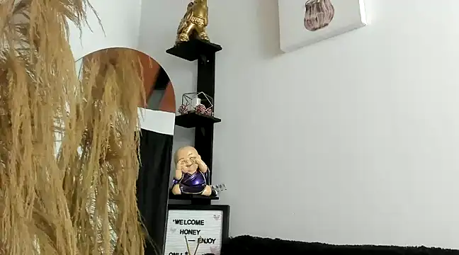 Snapshot of MarianaZapataa chatting on 11, 3, 2025 MarianaZapataa online show from 11, 3, 2025
