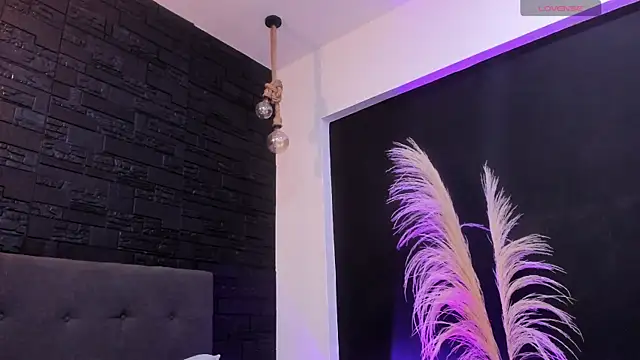 Maite Smith  online show from 28, 9, 2025