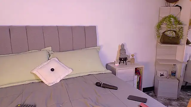 zarahCute online show from 25, 2, 2026