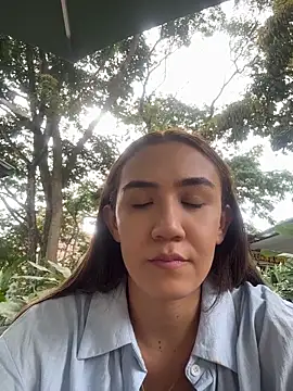 natashaleightt online show from 10, 4, 2026