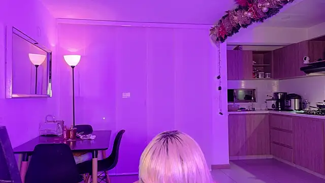 ScarletThompsonx online show from 14, 2, 2026