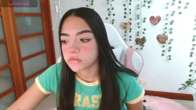 Snapshot of hellokitty__valery chatting on 25, 6, 2026 hellokitty valery online show from 25, 6, 2026