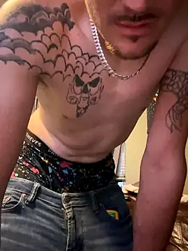 Polaroid White online show from 14, 9, 2025