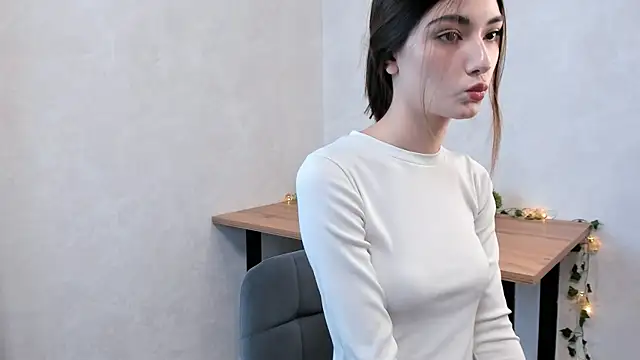 FloraEves online show from 1, 3, 2025