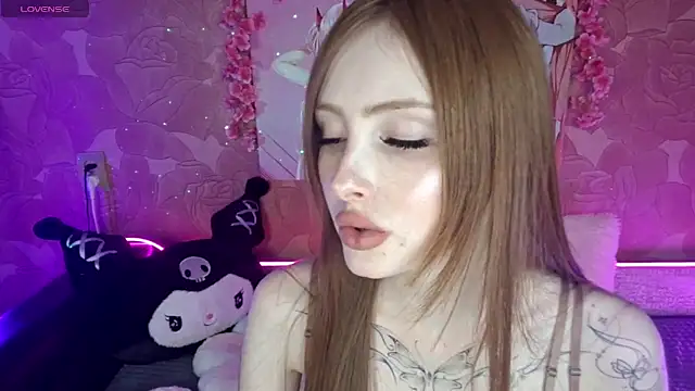 Snapshot of Adele_kawaii chatting on 8, 10, 2025 Adele kawaii online show from 8, 10, 2025