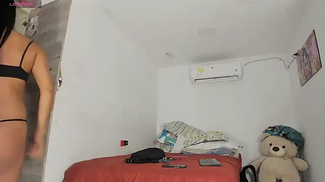 flor herrera01 online show from 14, 3, 2026