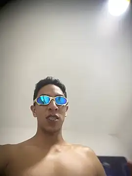 Snapshot of MaxxxSteil chatting on 19, 3, 2025 MaxxxSteil online show from 19, 3, 2025