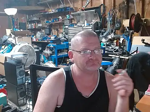 Randomoldguy615 online show from 9, 10, 2025