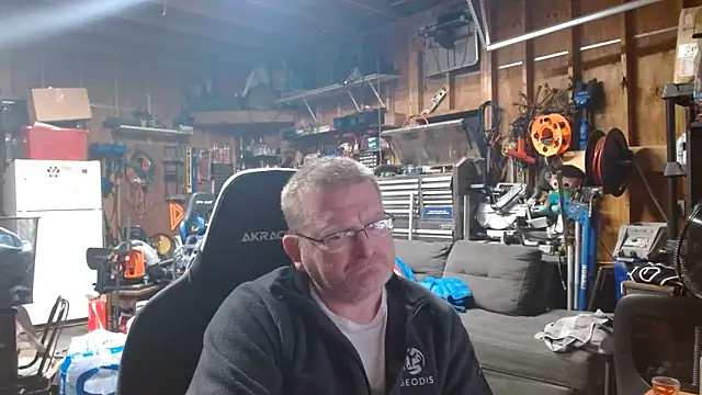 Randomoldguy615 online show from 28, 2, 2026