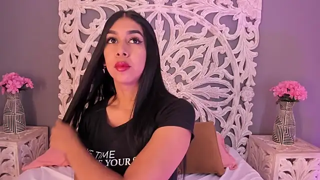 AnnieGibbyns online show from 24, 11, 2025