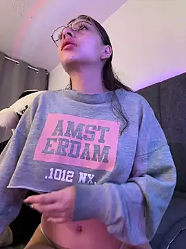 Dirty-Bunnyyy online show from 26, 3, 2026