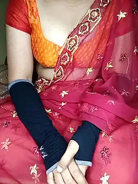 Snapshot of geetha_telugu_kan277 chatting on 10, 10, 2025 geetha telugu kan277 online show from 10, 10, 2025