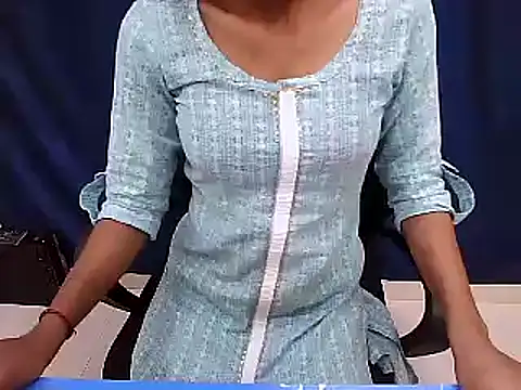 Reena600 online show from 4, 3, 2025