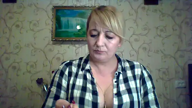 ArielXLoveresss online show from 9, 3, 2025