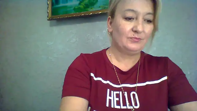 ArielXLoveresss online show from 13, 10, 2025