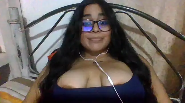 virginbrunette99 online show from 28, 2, 2025
